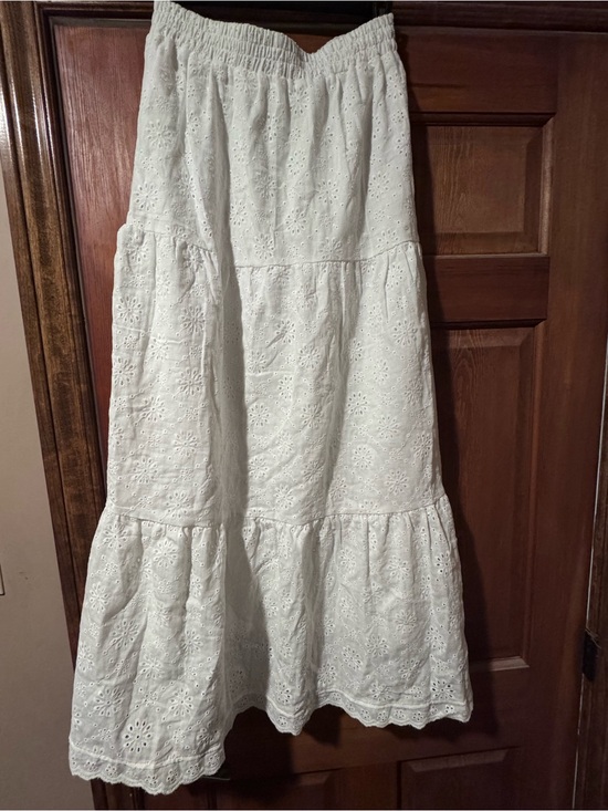 Simply southern Dresses & Skirts - Simply Southern White Eyelet Tiered Maxi Skirt